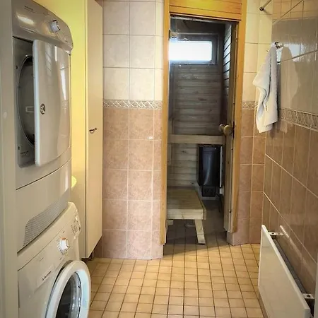 Kotimaailma - Tilava Saunallinen Kaksio - Verstaankatu * Tammerfors